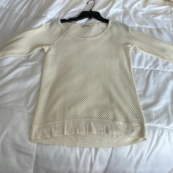 Women’s Express Sz S diamond eyelet cream shirt/cover up. 3/4 sleeves. So cute - Picture 1 of 6